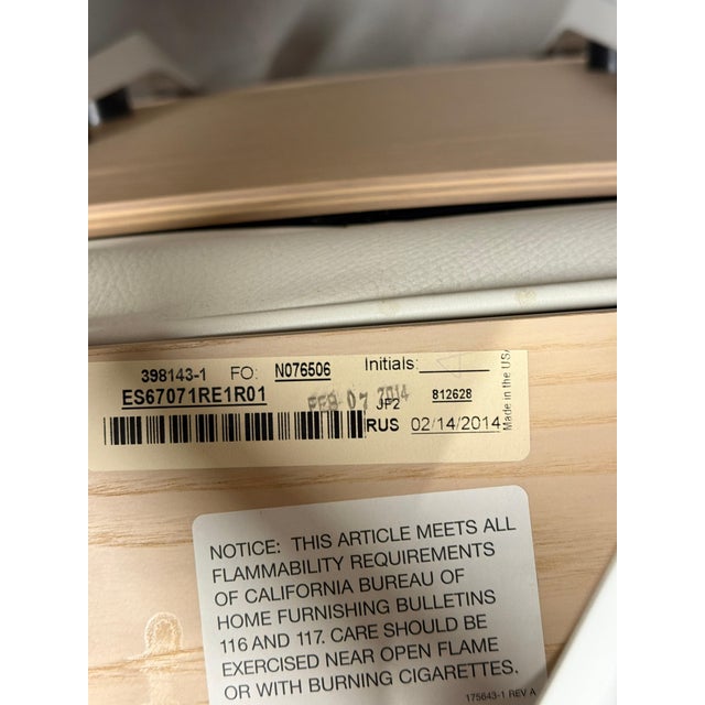 American Eames White leather white Ash Lounge chair by Herman Miller 2014 Clean For Sale - Image 3 of 18