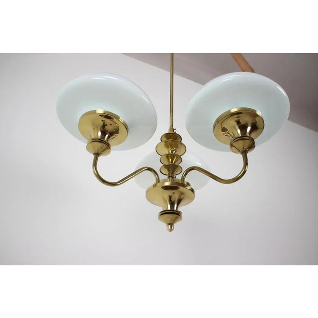 1970s Mid-Century Brass Chandelier from Jablonec Glassworks, Czechoslovakia, 1970s For Sale - Image 5 of 14
