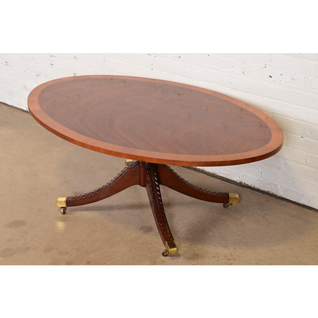 English Baker Furniture Style Georgian Banded Mahogany Pedestal Coffee Table For Sale - Image 3 of 9