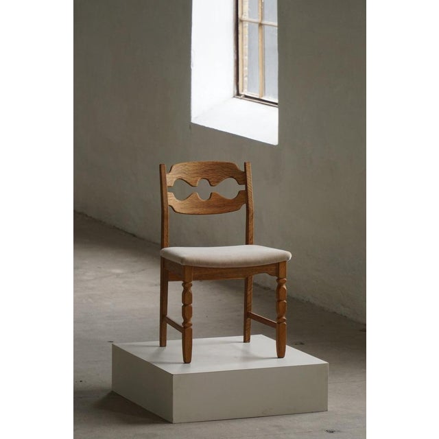 Vintage Razorblade Dining Chairs in Oak and Mohair by Henning Kjærnulf, 1960s, Set of 8 For Sale - Image 6 of 18