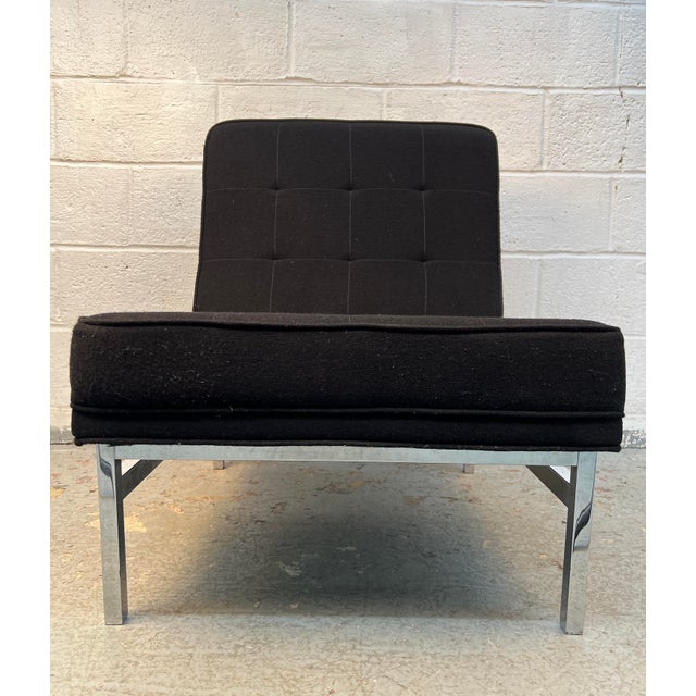 Knoll Mid-Century Attribtued to Florence Knoll 'Model 51' Armless Slipper Lounge Chair For Sale - Image 4 of 15