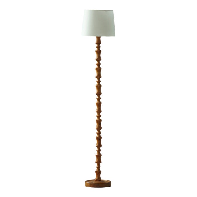 Scandinavian Modern Sculptural Turned Pine Floor Lamp, Denmark, 1970s For Sale