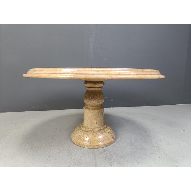 Mid-Century Modern Italian Round Marble Coffee Table, 1960s For Sale - Image 3 of 10