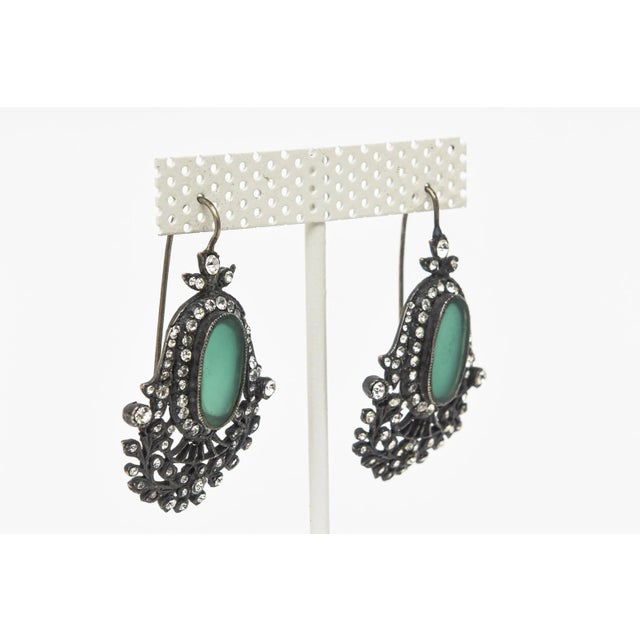 1950s Vintage Czech Rhinestone, Rhodium, Silver, Green Glass Dangle Pierced Earrings Pair Of For Sale - Image 5 of 10