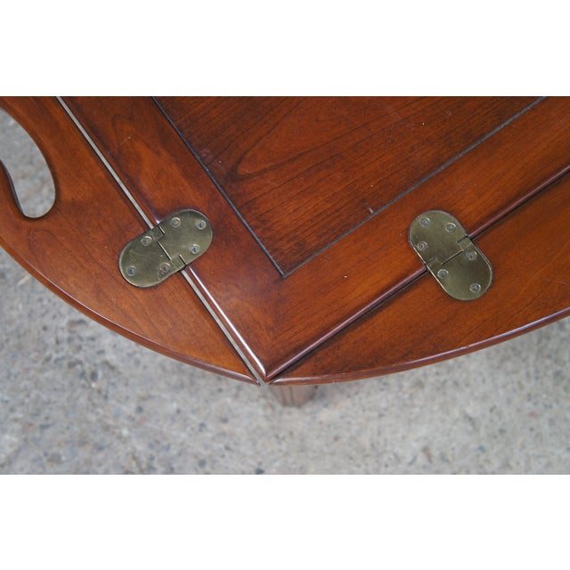 1970s 1970s Attributed to Pennsylvania House English Chippendale Cherry Butlers Tray Coffee Cocktail Table For Sale - Image 5 of 11