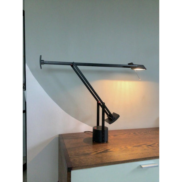 A little plastic is broken on the base, see picture Almost not visible This piece has an attribution mark, I am sure that...