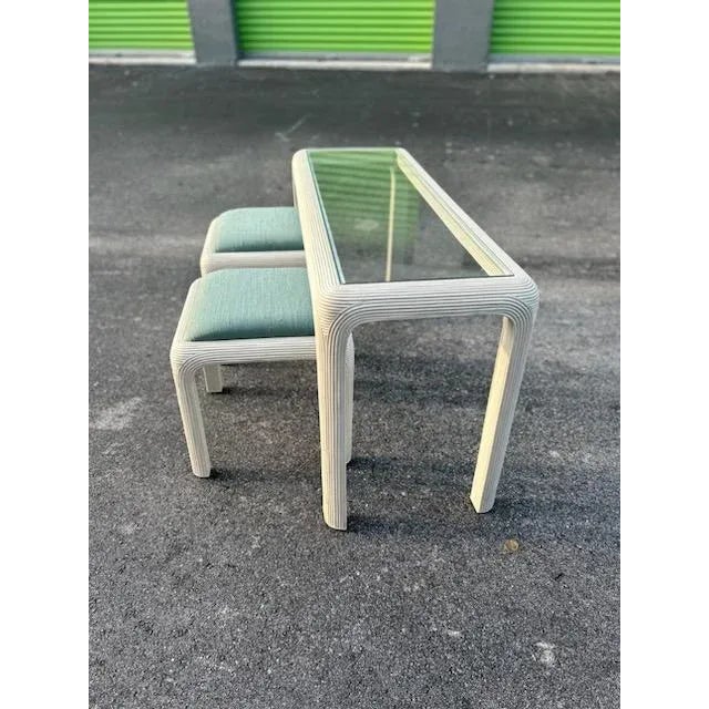 Coastal 1980s Vintage Coastal Pencil Reed Console With Clean Seafoam Matching Ottomans - Set of 3 For Sale - Image 3 of 5