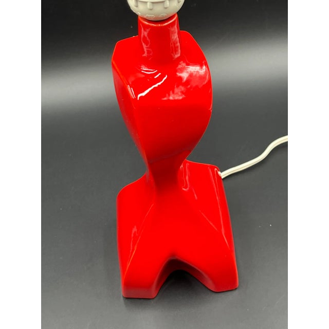 Sculptural Mid-Century Porcelain Lamp in the style of Heifetz, Space Age, Red For Sale - Image 10 of 15