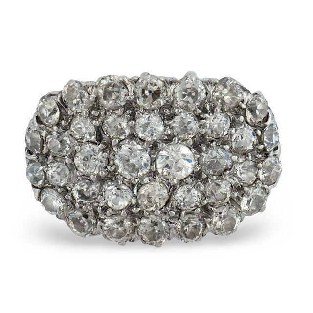 Traditional 1910s Edwardian 2.20 Carat Old European Cut Diamond 14k Yellow Gold Cluster Ring, Size 5.75 For Sale - Image 3 of 6