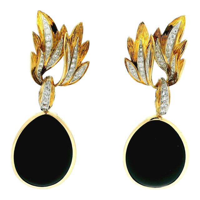 1990s Pair of Italian 18k Gold Onyx and Diamond Drop Statement Earrings For Sale