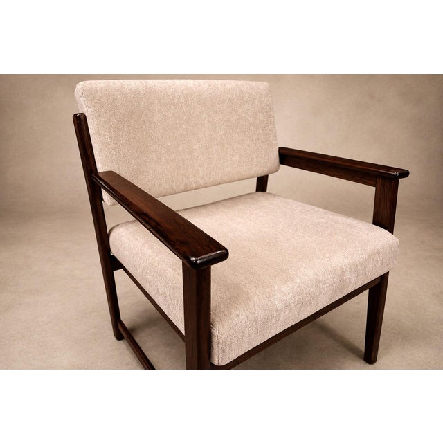 Pair of Brazilian Mid-Century Modern Rosewood Armchairs by Jorge Jabour Mauad for Cantù Móveis, Cream Mohair, Brazil, 1960s For Sale - Image 12 of 18