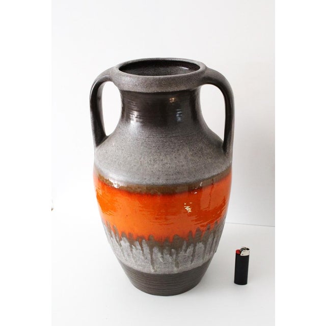 Fat Lava Vase by Carstens Tönnieshof, 1960, in Flawless conditions. Designed 1960 to 1969