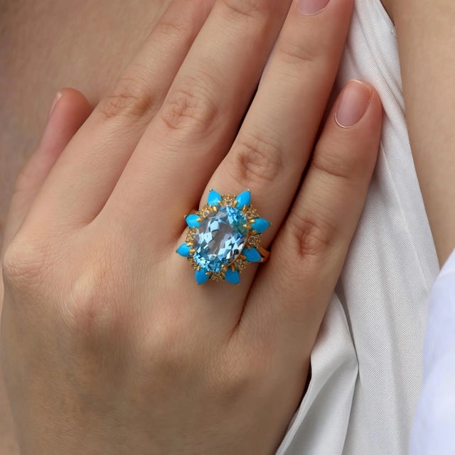 Metal Kai Blue Topaz Turquoise Aquamarine Cocktail Ring in 14k Gold Ring, size 6.5 For Sale - Image 7 of 12