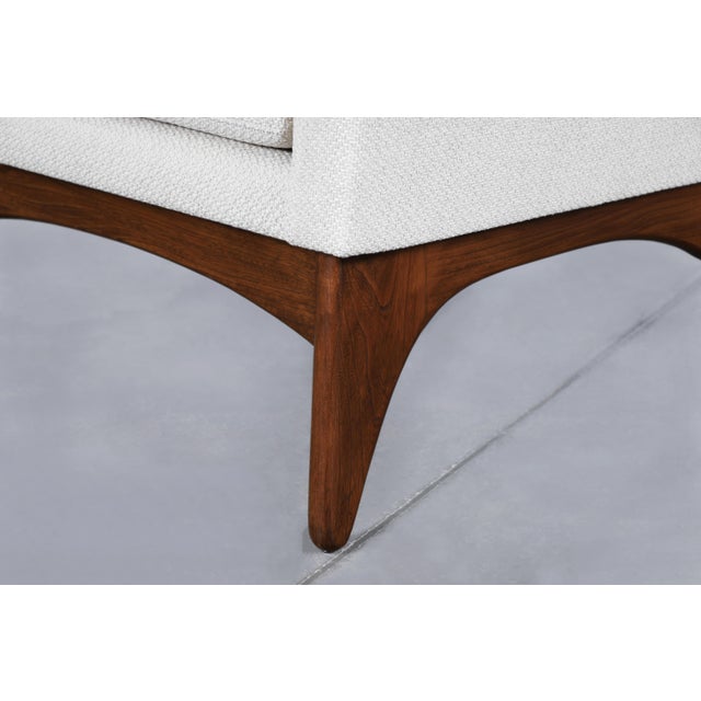 Mid-Century Modern Sculptural Walnut Lounge Chairs by Kroehler For Sale - Image 9 of 15