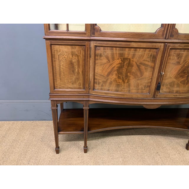 Inlaid Mahogany Display Cabinet from Maple & Co., 1900s For Sale - Image 14 of 18