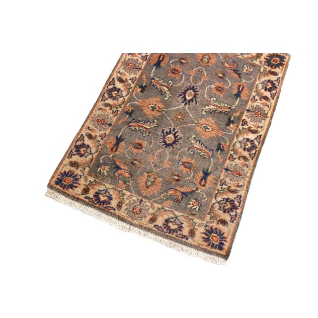 Rustic 1990s Classic Ziegler Grey Ivory Hand-Knotted Wool Rug - 2'1'' X 2'11'' For Sale - Image 3 of 8