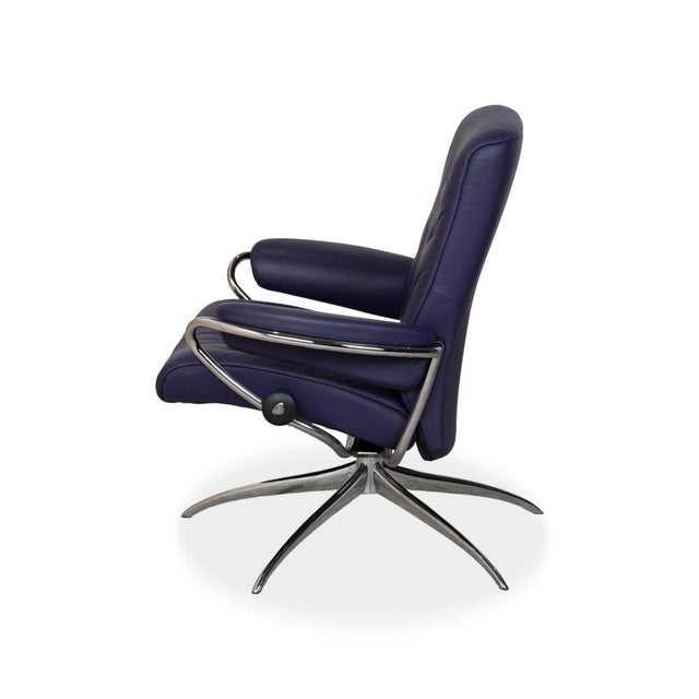 Set of Metro Leather Recliner with Ottoman from Stressless For Sale - Image 17 of 18