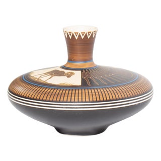 William Yazzie 1984 Navajo Pottery Vase For Sale