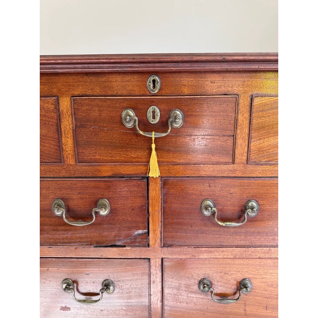 Large Antique George III Chest of Drawers with Storage Chest For Sale - Image 4 of 15