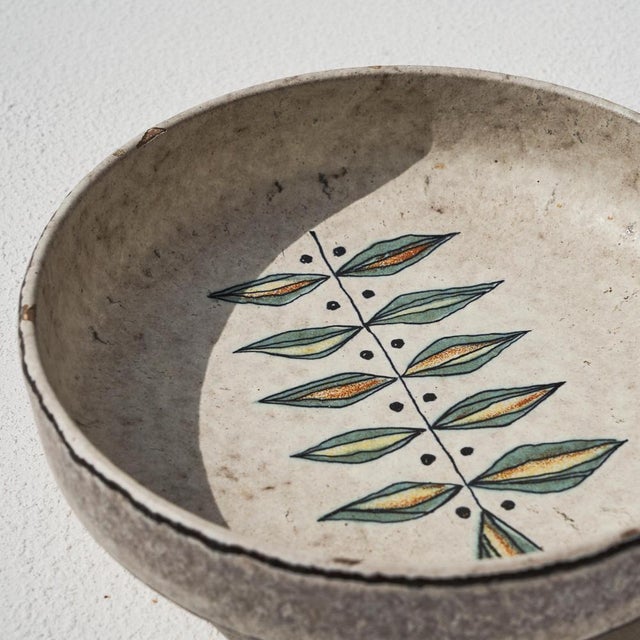 Beige Decorative Studio Pottery Vide Poche, 1960s For Sale - Image 8 of 9