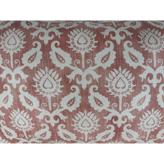 Early 21st Century Pair of Contemporary Printed Linen Pillows For Sale - Image 5 of 6