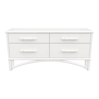 Whitecraft Vintage Coastal White Bamboo & Wood Low 4-Drawer Dresser For Sale