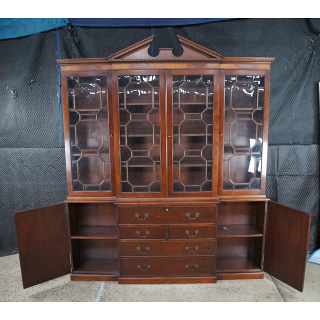 Wood 1940s Baker Manor House English George III Mahogany Breakfront China Cabinet Bookcase For Sale - Image 7 of 15
