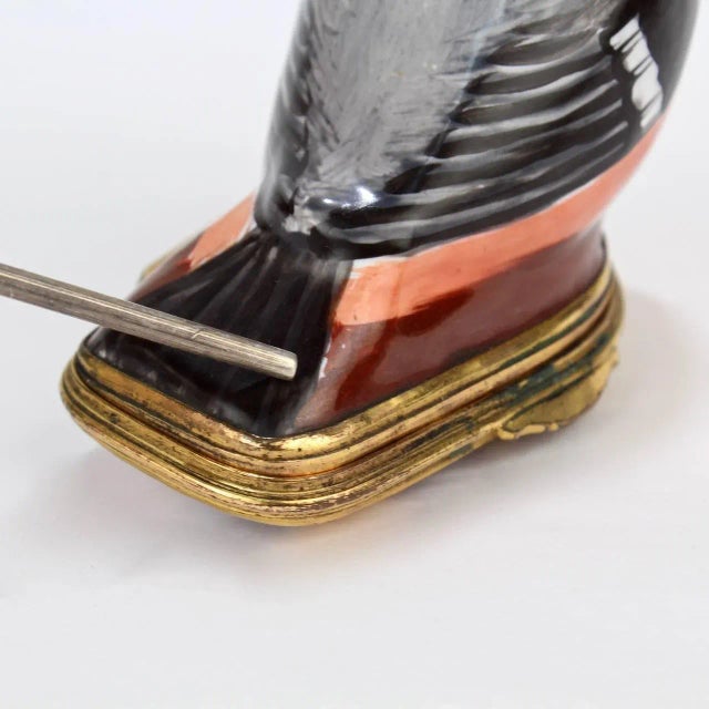 Antique Figural Bird Battersea or Staffordshire Enamel Bonbonniere / Snuff Box For Sale - Image 10 of 11