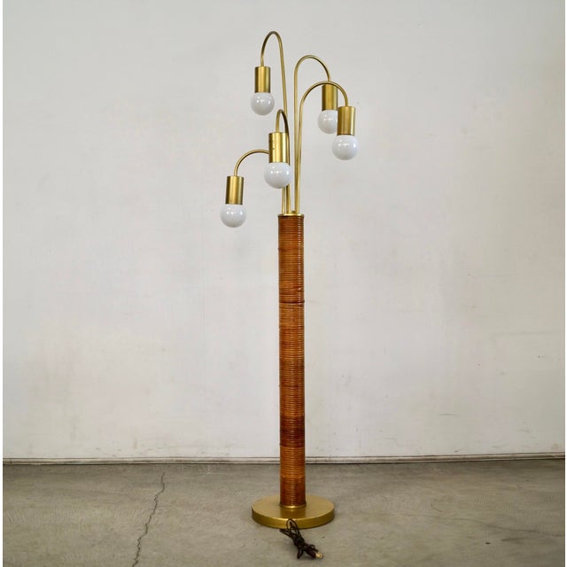 1970’s Mid-Century Modern Rattan & Gold Waterfall Floor Lamp For Sale In Los Angeles - Image 6 of 12