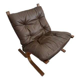 Mid-Century Modern Large Norwegian Siesta Armchair For Sale