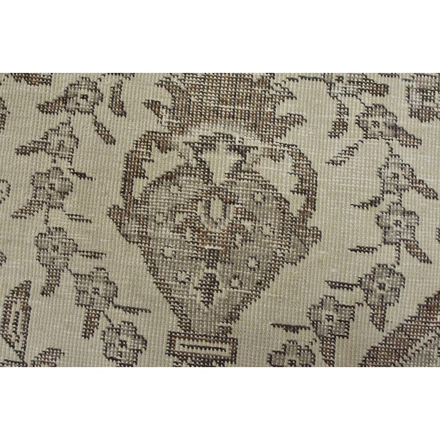1980s Tabriz Rug 10′ X 12’10” Ivory Wool Vintage Distressed Hand-Knotted Carpet For Sale - Image 5 of 15