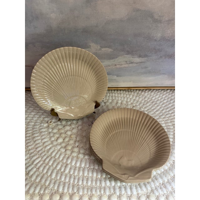 Wedgwood Mid 20th CenturyWedgwood Wedgwood of Etruria & Barlaston Nautilus Taupe Bone China Shell Plates -Set of 4 For Sale - Image 4 of 6