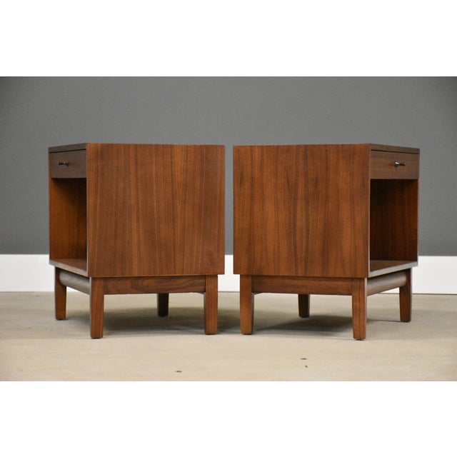 Mid-Century Modern 1960s Refinished Kipp Stewart for Directional by Calvin Walnut Nightstands - A Pair For Sale - Image 3 of 10