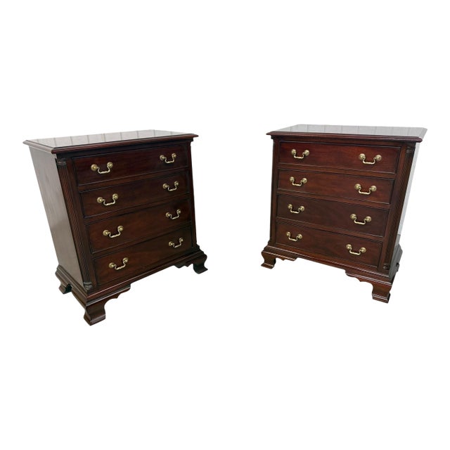 Vintage Henkel Harris 2007 Mahogany Bachelor Chest Nightstands - Set of 2 For Sale