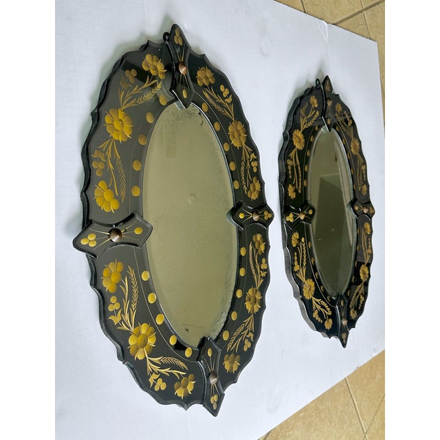 1960s Pair of Mid-Century Italian Venetian Black Glass and Gilt Floral Mirrors, 1960s For Sale - Image 5 of 18