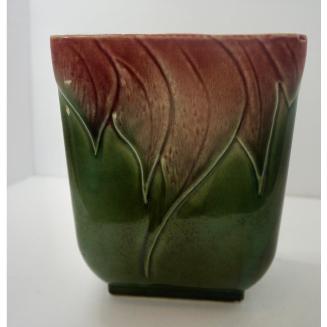 Vintage Mid-Century Hull Art Pottery Vases - Set of 2 (Wildflower & Suave) For Sale - Image 6 of 9