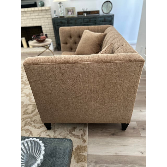Bernhardt Furniture Faye Camel Tufted Back Settee For Sale In San Francisco - Image 6 of 9