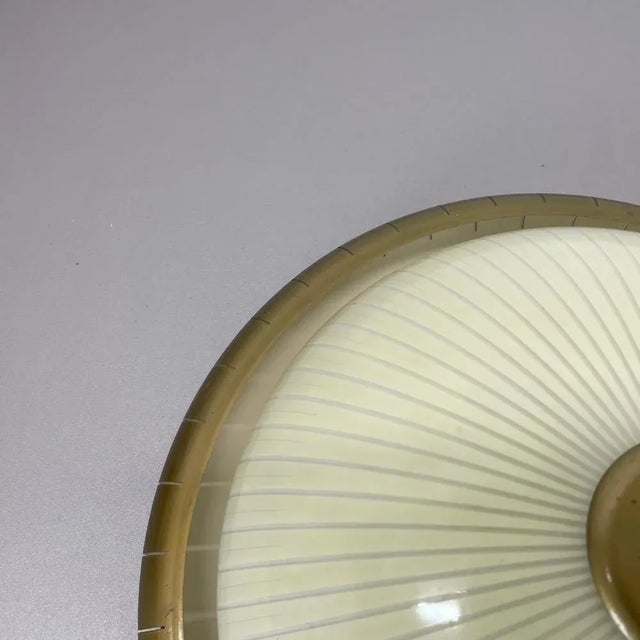 Round Metal Wall Light in the style of Gio Ponti, 1950s For Sale - Image 6 of 18
