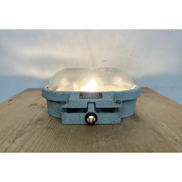 Industrial Cast Aluminium Wall Light with Frosted Glass from Elektrosvit, 1970s For Sale - Image 15 of 16