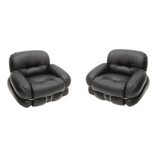 Set of Italian Model Okay Lounge Chairs in Black Leather and Steel by Adriano Piazzesi For Sale