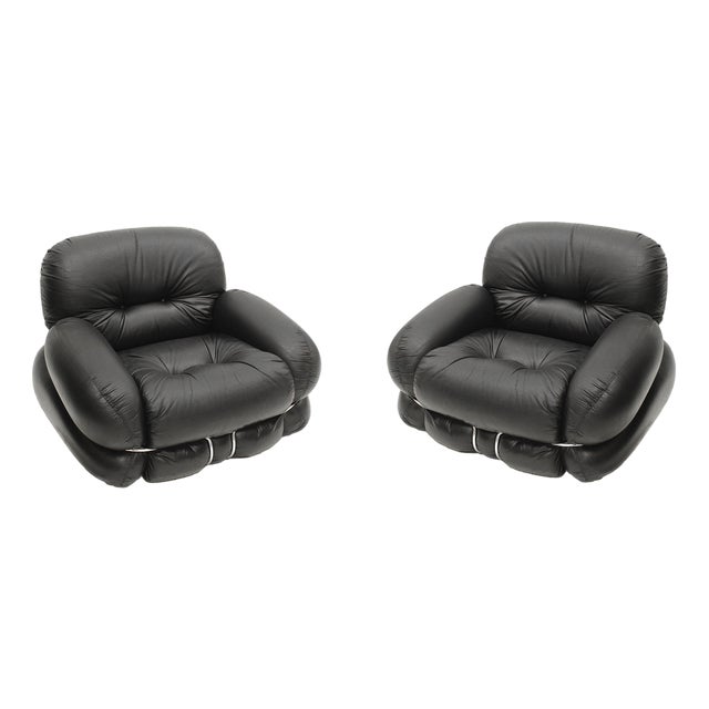 Set of Italian Model Okay Lounge Chairs in Black Leather and Steel by Adriano Piazzesi For Sale