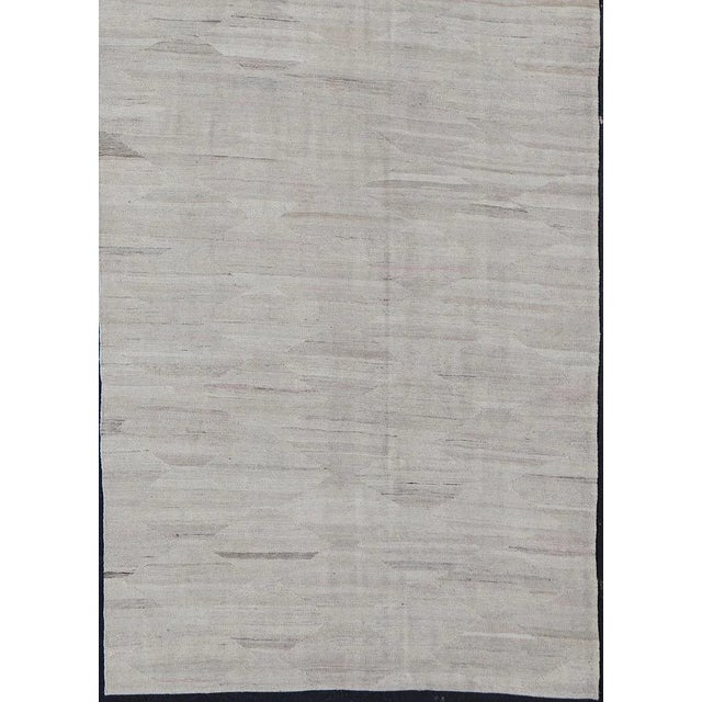 2020s Large Modern Neutral Kilim Gallery Runner in Cream With All-Over Design For Sale - Image 4 of 6