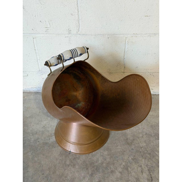 Copper Hammered Copper Firewood Holder With Ceramic Handles Vintage Mid-Century Modern 1960s For Sale - Image 8 of 11