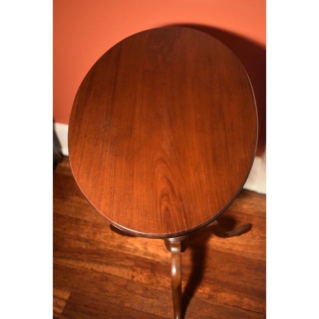 18th Century American Mahogany Candle Stand For Sale In Minneapolis - Image 6 of 7