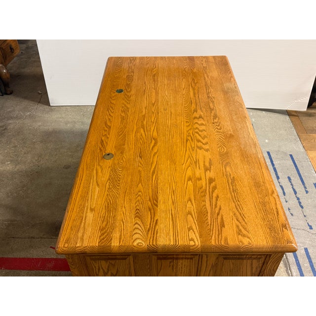 Noriega Furniture Smith Oak Executive Desk, Vintage For Sale In San Francisco - Image 6 of 12