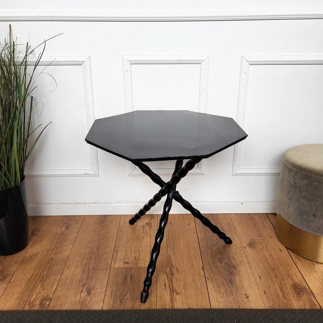 1950s Vintage Italian Octagonal Black Tripod Side Table with Bobbin Turned Barley Twist Leg, 1950s For Sale - Image 5 of 7