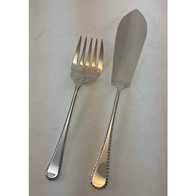 1980s 1980s Silver Plated Pair Fish Servers, Fish Serving Fork & Fish Serving Knife, Feather Edge. For Sale - Image 5 of 13