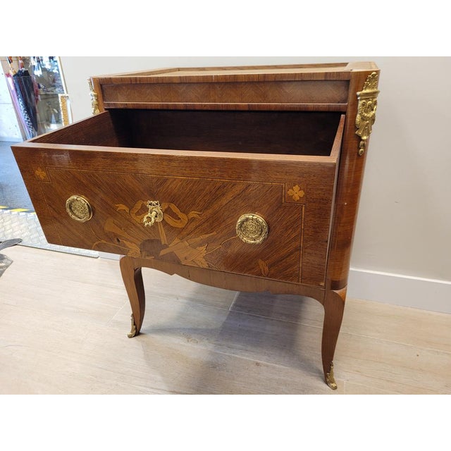 Small Louis XV / Louis XVI Transition Style Chest of Drawers, France, Late 1700s For Sale - Image 12 of 18