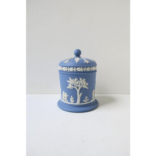 Wedgwood Jasperware Box Neoclassical Style For Sale In New York - Image 6 of 11