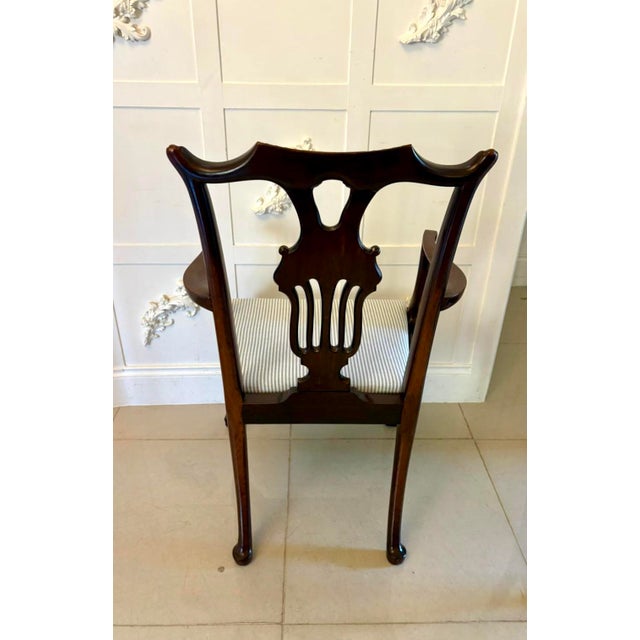 Wood Antique Mid 19th Century Irish Carved Mahogany Dining Chairs with Carvers and Ball & Claw Feet, 1850s, Set of 10 For Sale - Image 7 of 18
